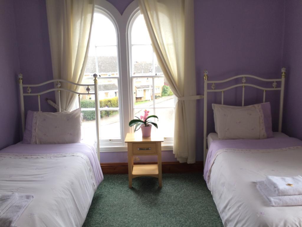 Charlotte House Hotel ピーターバラ エクステリア 写真