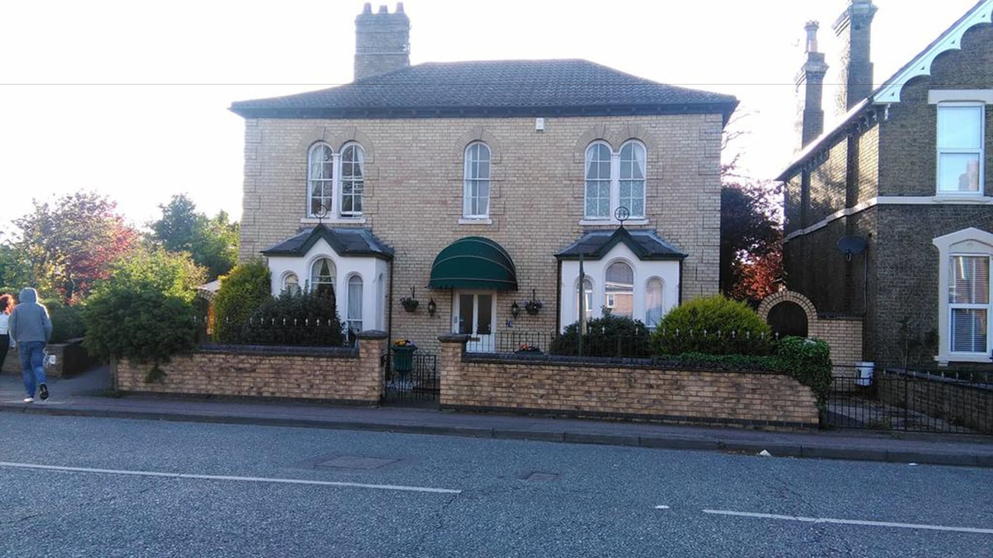Charlotte House Hotel ピーターバラ エクステリア 写真